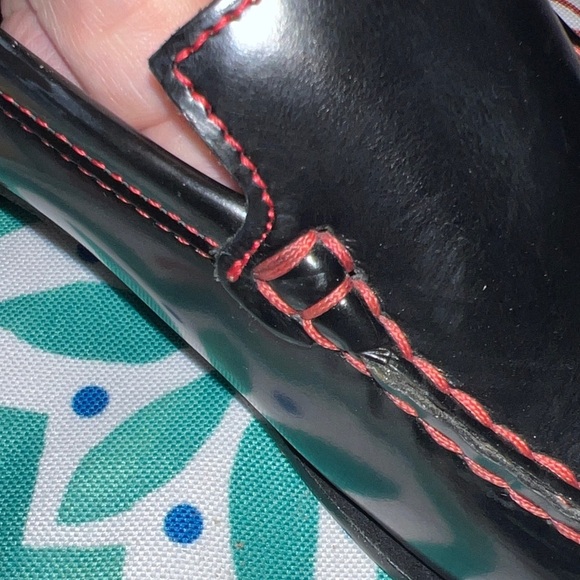 Elegant Black Leather Slip-On Loafers - Picture 4 of 9